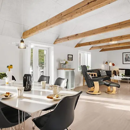 3 Bedroom Stunning In Løkken