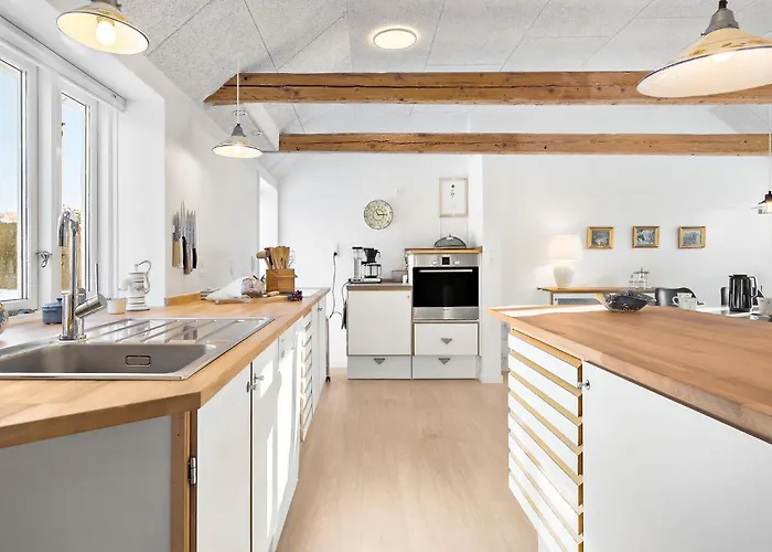 3 Bedroom Stunning In Ferienhaus *